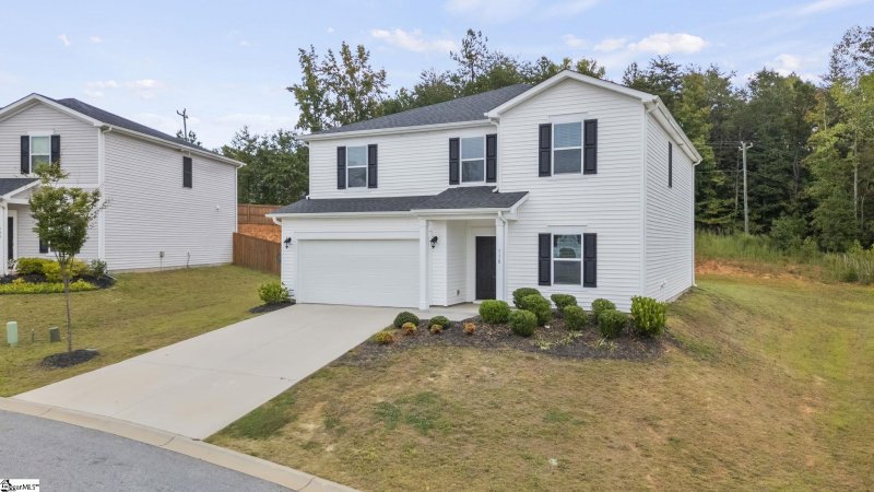 Property image 2 of 110 Matilda Street in Holland Park, Spartanburg, SC 29302