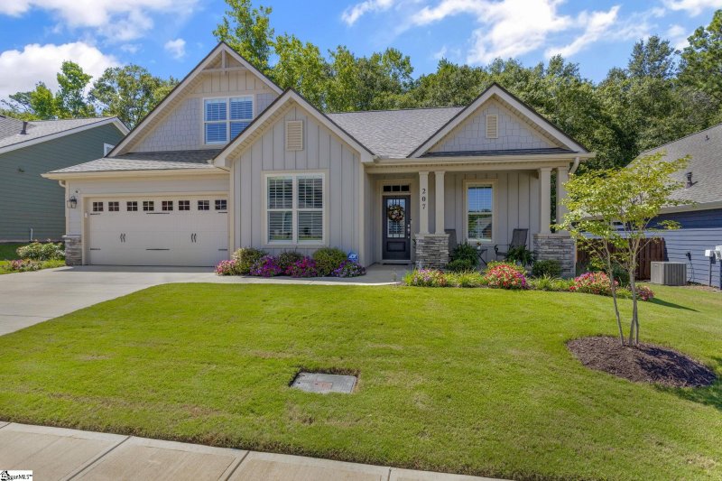 Property image 2 of 207 Ridgebury Place in Cottages at Shoally Ridge, Greenville, SC 29607-5182