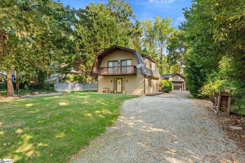 Forestdale Heights, Taylors Community