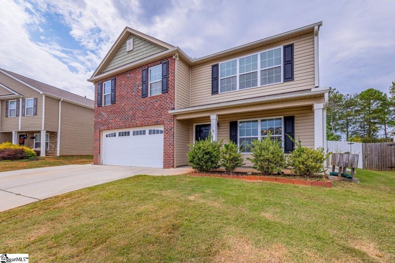 Property image 2 of 113 Rogers Knoll Lane in Rogers Knoll, Pelzer, SC 29669