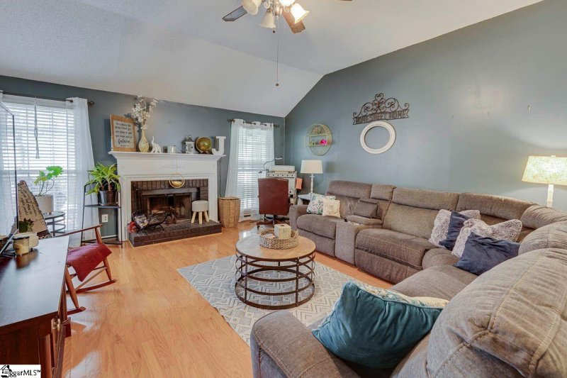 Property image 2 of 4 Natchez Drive in Planters Row, Mauldin, SC 29662