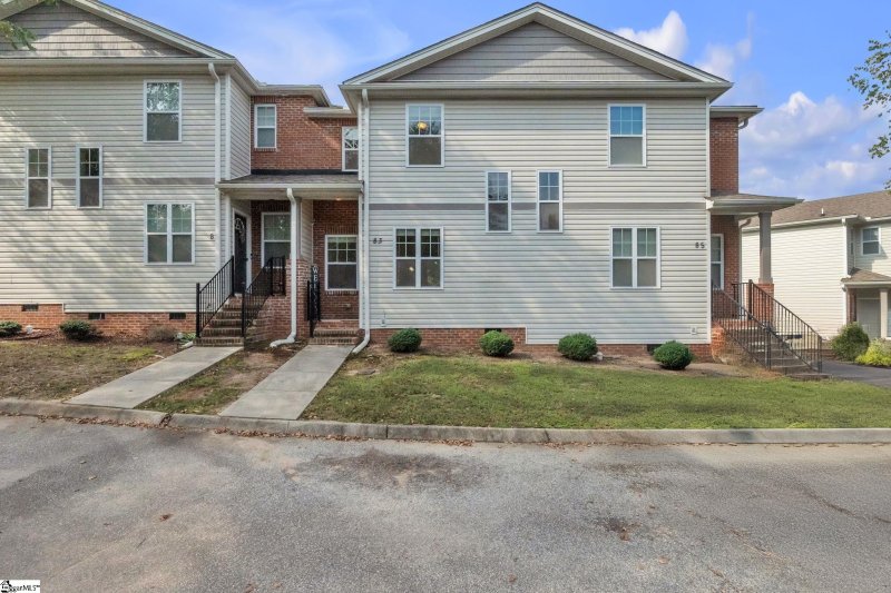 83 Huntress Drive