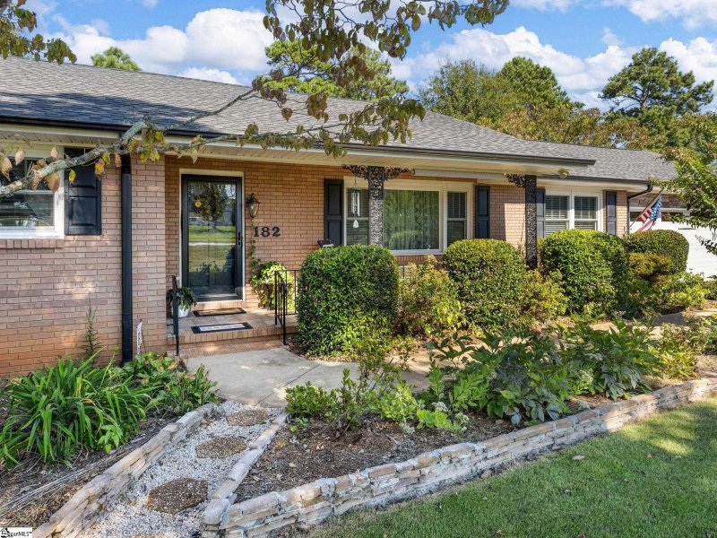 Property image 5 of 182 Gordon Drive in Woodland Heights, Spartanburg, SC 29301