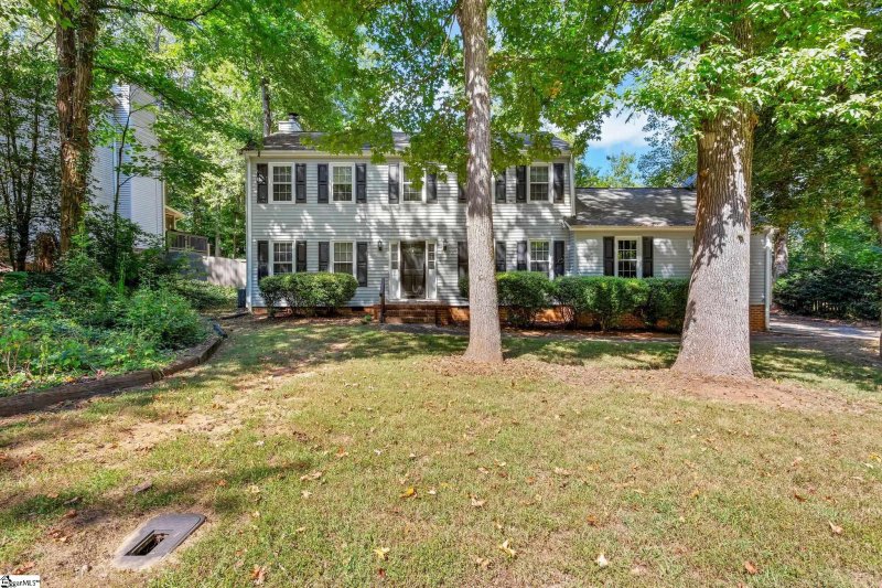 Property image 2 of 11 Tall Tree Lane in Pebble Creek, Taylors, SC 29687