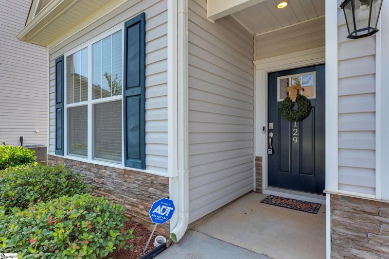 Property image 4 of 129 Yellow Fox Road in Sudduth Farms, Greer, SC 29650