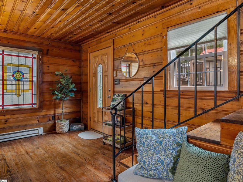 Property image 2 of 364 E Lakeshore Drive in Lake Lanier, Landrum, SC 29356