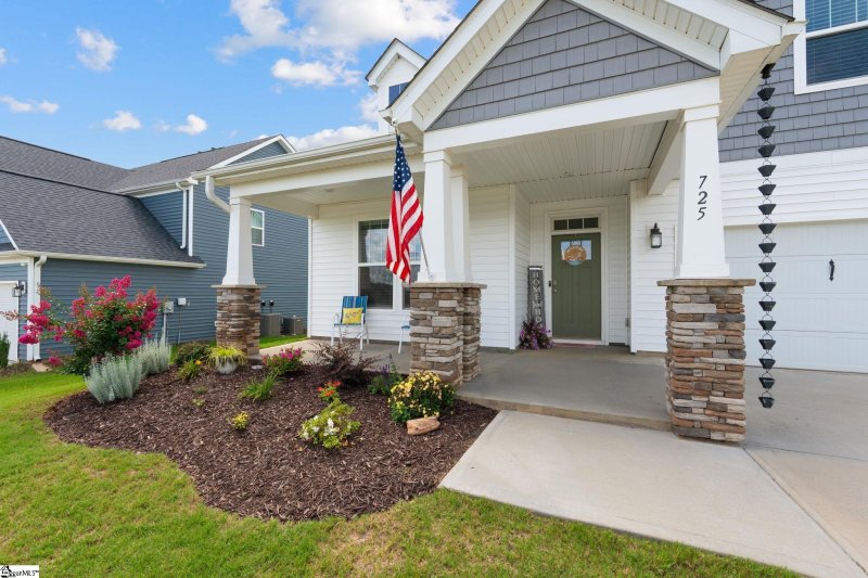 Property image 4 of 725 Sunwater Drive in Reid Park, Duncan, SC 29334