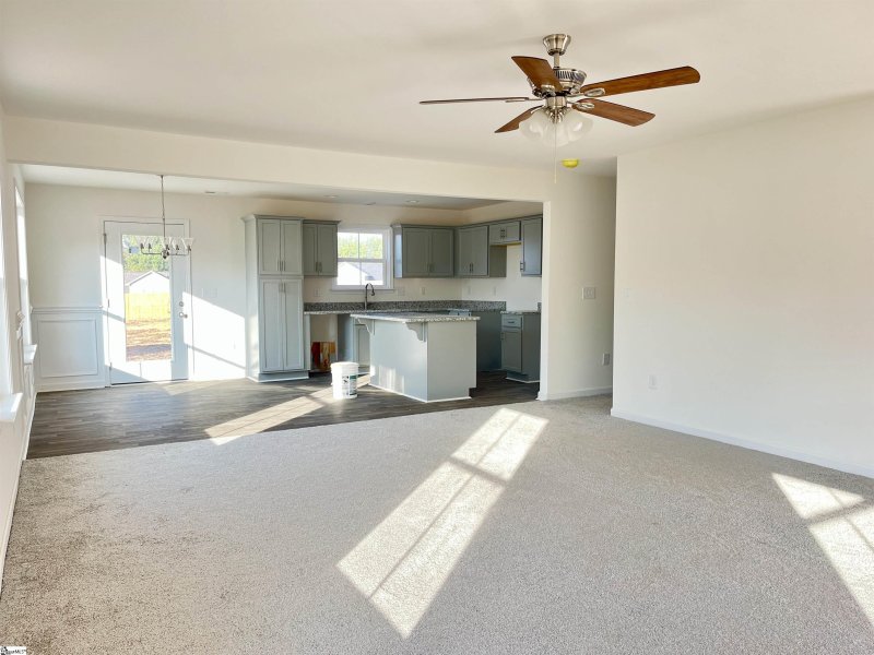 Property image 3 of 222 Kahlen Court in Megan Manor, Piedmont, SC 29673