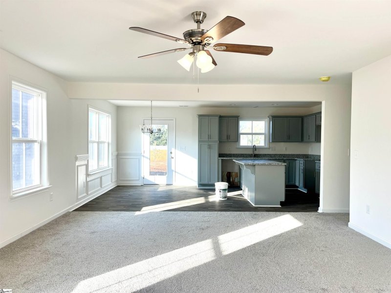 Property image 4 of 222 Kahlen Court in Megan Manor, Piedmont, SC 29673