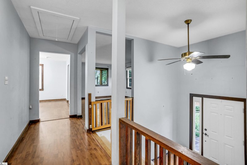 Property image 3 of 115 Baldwin Circle in Verdin Estates, Mauldin, SC 29662-1858