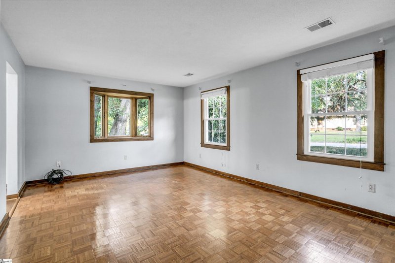 Property image 4 of 115 Baldwin Circle in Verdin Estates, Mauldin, SC 29662-1858
