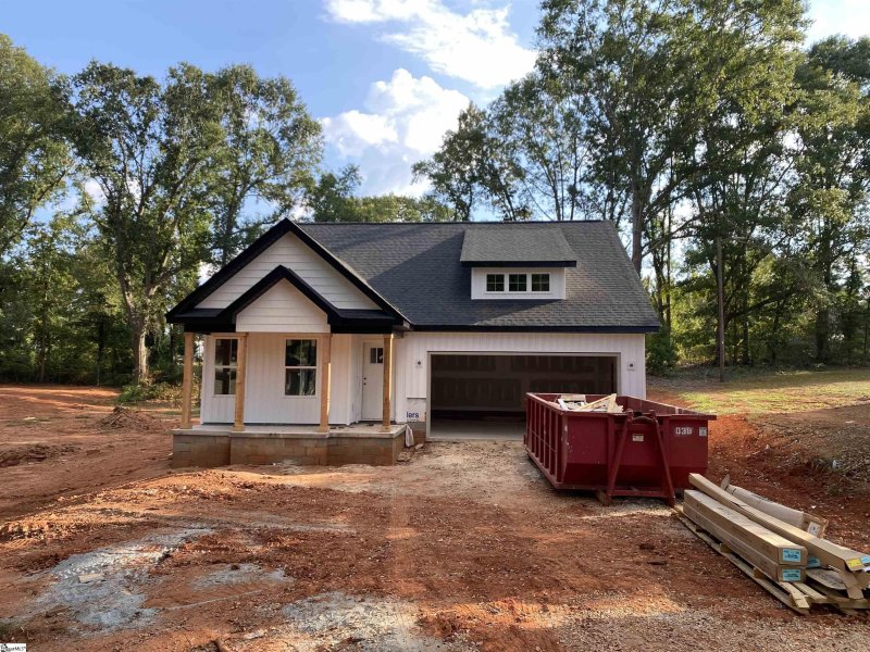 Property image 3 of 303 Elm Avenue in Centerville Terrace, Anderson, SC 29625