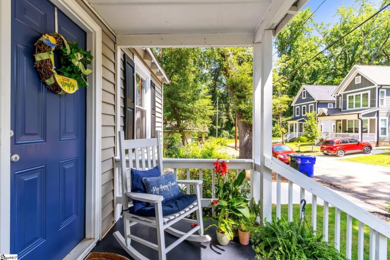 Property image 3 of 16 Miller Street in Nicholtown, Greenville, SC 29607