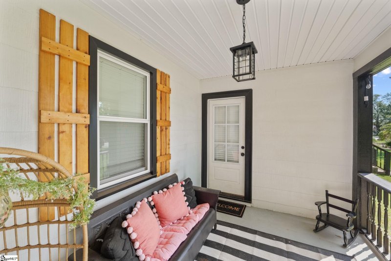 Property image 5 of 127 E Victoria Road in Park Hills, Spartanburg, SC 29301