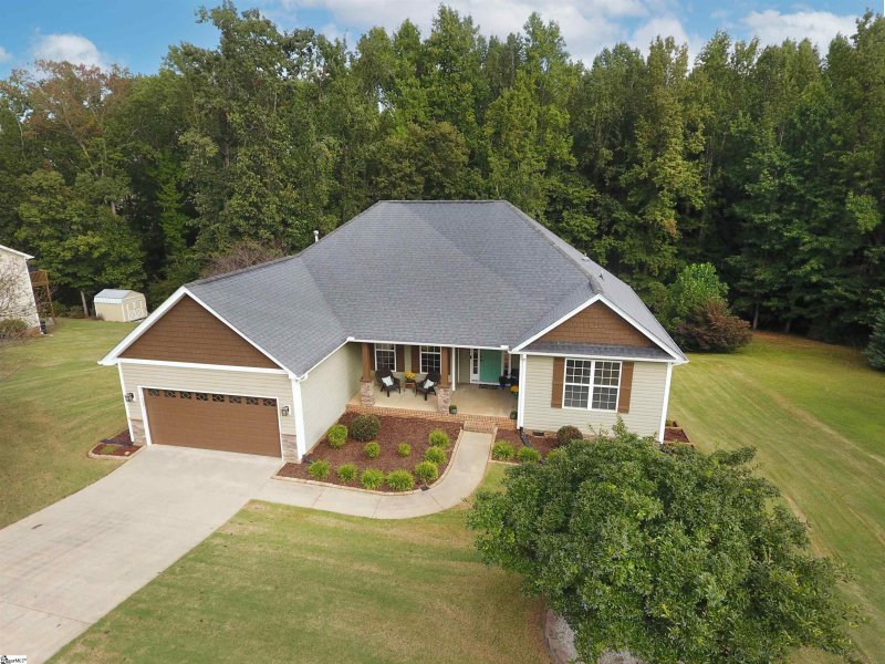 Property image 2 of 204 Watercourse Way in Woodlands at Walnut Cove, Greer, SC 29651