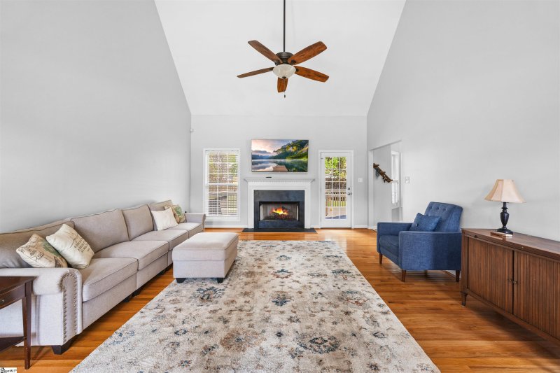 Property image 3 of 214 Hampton Creek Lane in Hampton Meadows, Lyman, SC 29365