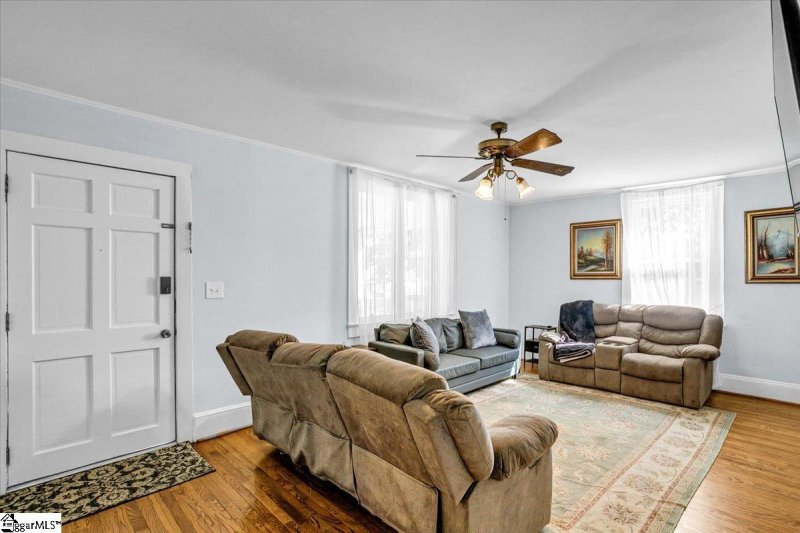 Property image 4 of 938 2nd Avenue in Judson Mill, Greenville, SC 29611