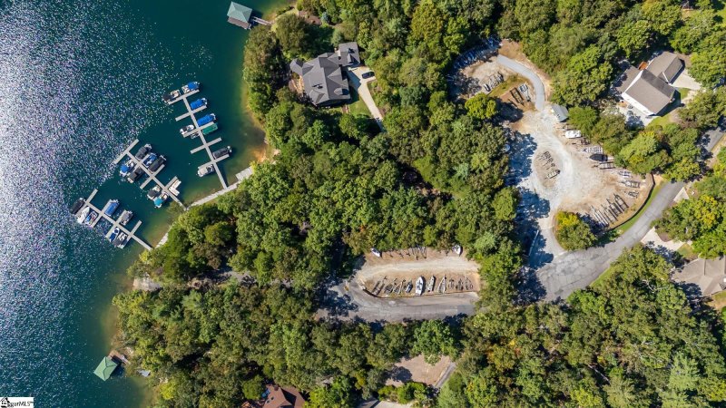 Property image 2 of 407 Clearwater Cove in Keowee Bay, Salem, SC 29676