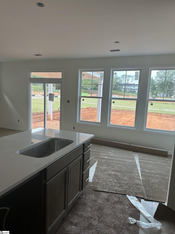 Property image 5 of 103 Brown Circle in Brownstone Park, Easley, SC 29642