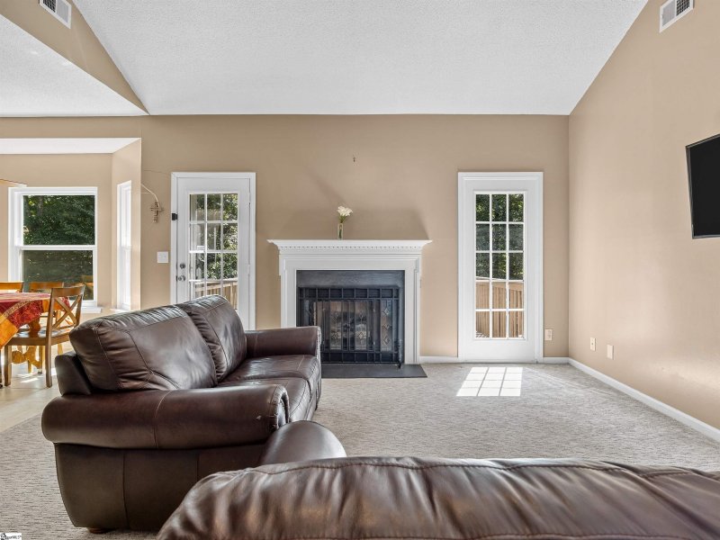 Property image 4 of 622 Heathrow Court in Sweetwater Hills, Moore, SC 29369