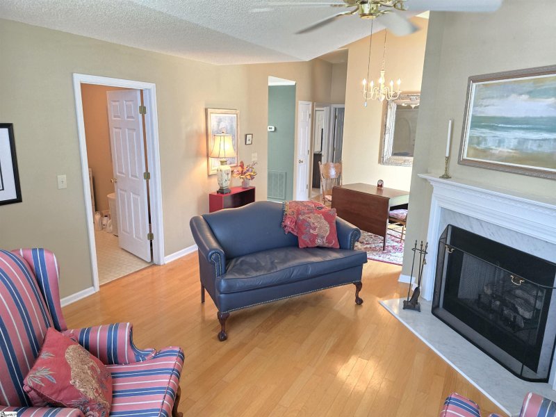 Property image 3 of 12 Lantern Lane in Carriage Walk, Greer, SC 29651