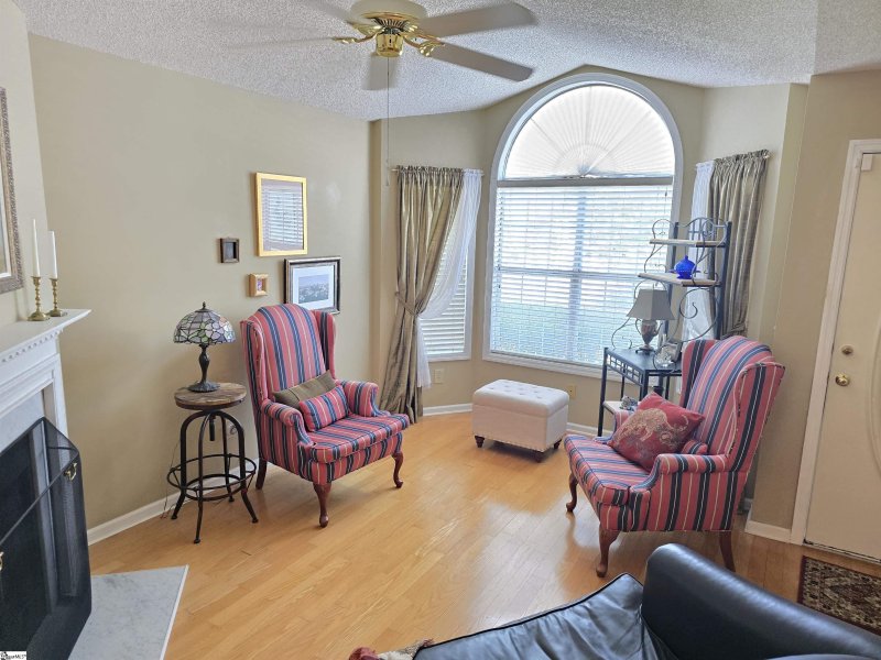 Property image 5 of 12 Lantern Lane in Carriage Walk, Greer, SC 29651