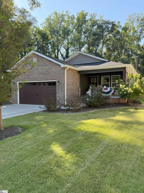 Property image 2 of 524 Caulder Avenue in Duncan Park, Spartanburg, SC 29306