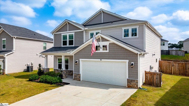 Property image 2 of 187 Walking Stick Way in Parkview Glen, Pelzer, SC 29669