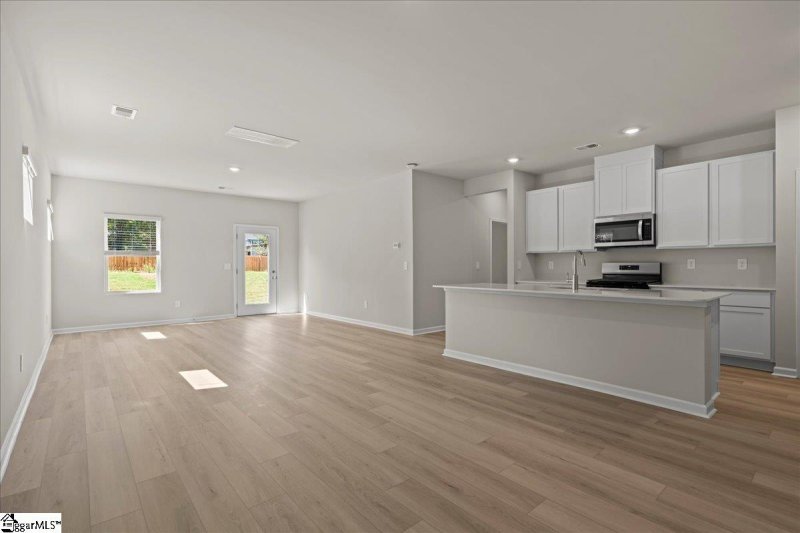 Property image 4 at 319 Fair Cross Circle, Piedmont, SC 29673