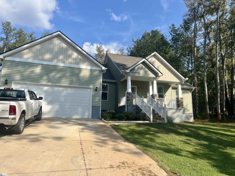 Property image 2 of 103 Angler Drive in Lake Rabon Estates, Laurens, SC 29360