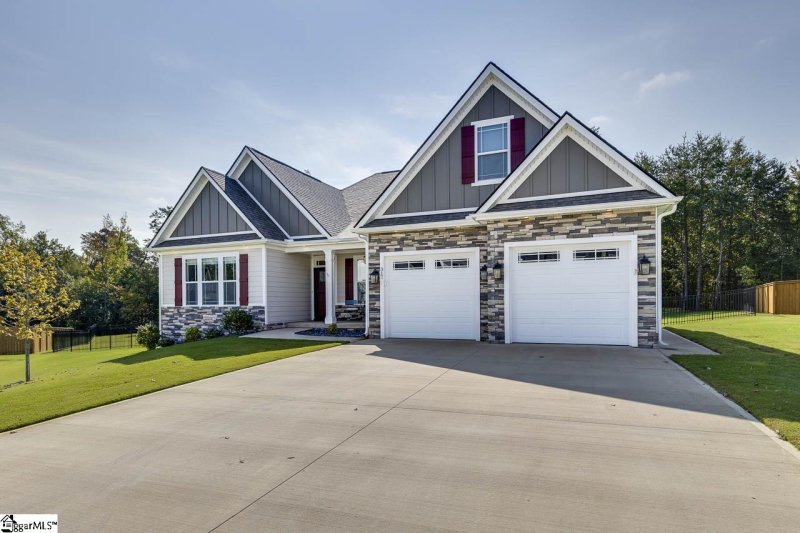 Property image 3 at 317 Blue Rock Court, Travelers Rest, SC 29690