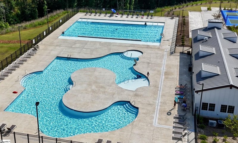 Property image 3 of 107 Sunriff Court in Brookside Ridge, Greer, SC 29651