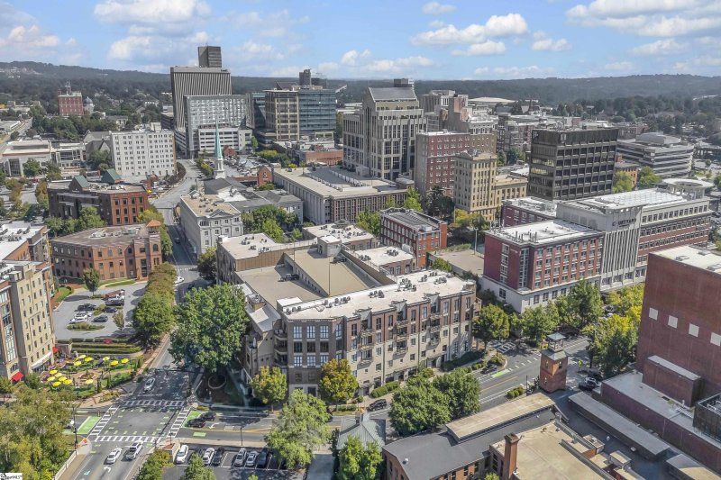 Property image 5 at 224 S Laurens Street, Greenville, SC 29601