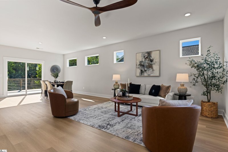 Property image 3 of 321 Serendipity Lane in Sunset Summits, Spartanburg, SC 29301