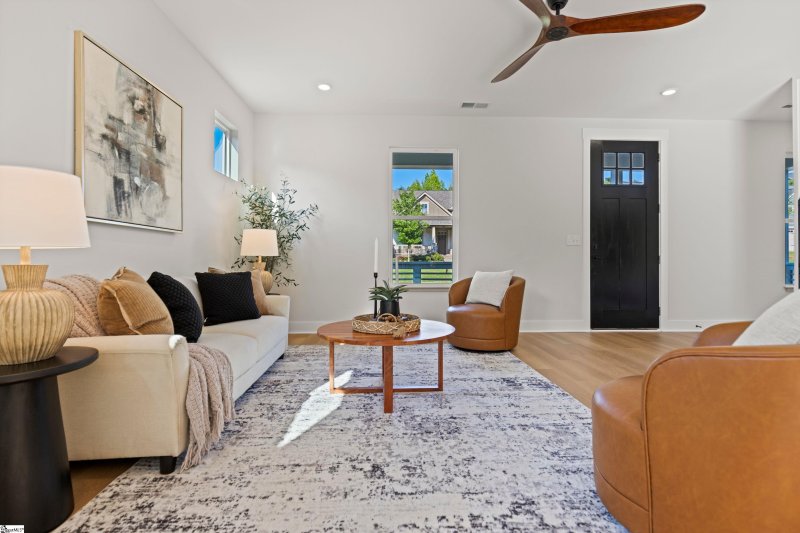 Property image 4 of 321 Serendipity Lane in Sunset Summits, Spartanburg, SC 29301