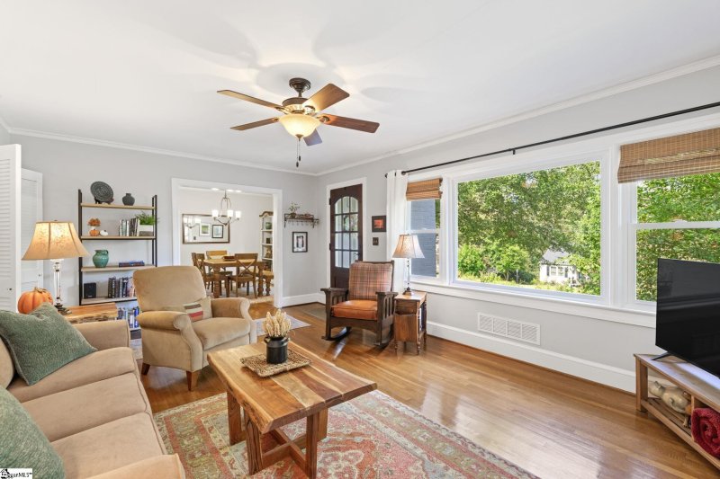 Property image 5 at 116 E Tallulah Drive, Greenville, SC 29605