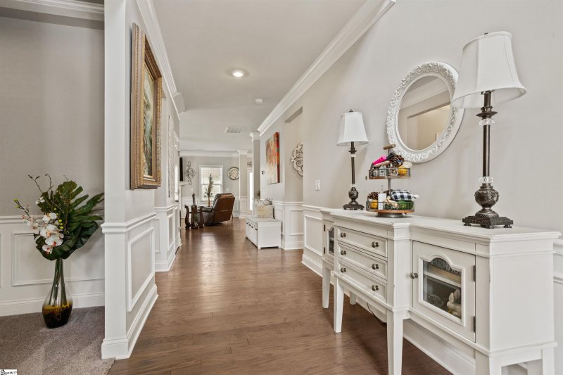 Property image 3 of 190 Colfax Drive in Sterling Estate, Boiling Springs, SC 29316