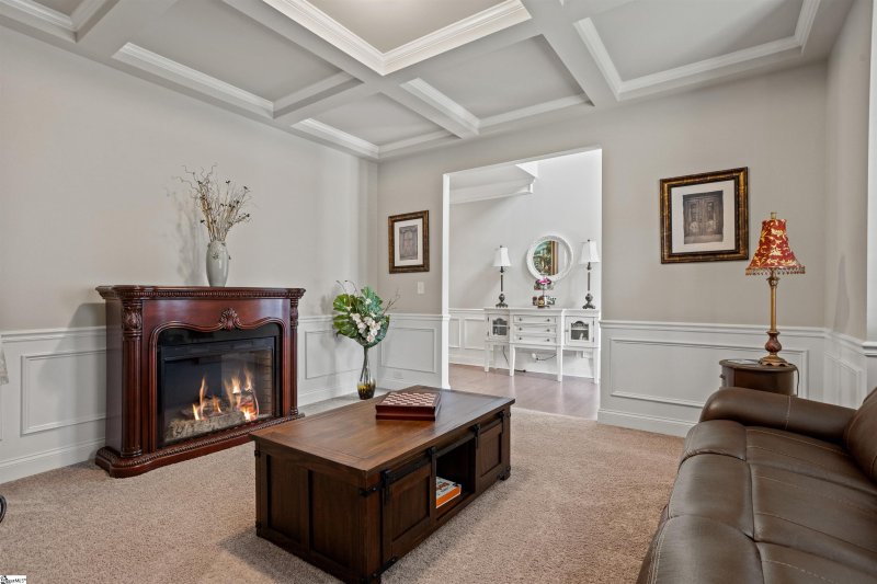 Property image 5 of 190 Colfax Drive in Sterling Estate, Boiling Springs, SC 29316