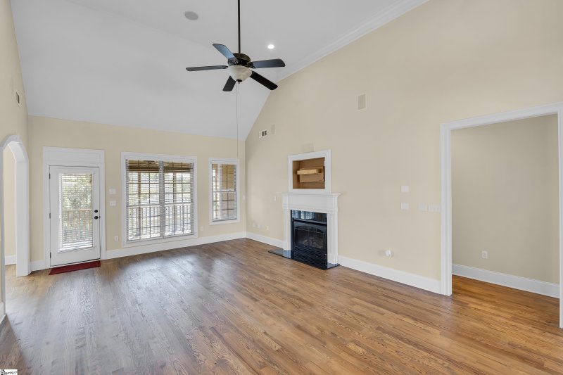 Property image 5 of 930 Bent Creek Run Drive in Spring Hill, Greer, SC 29651