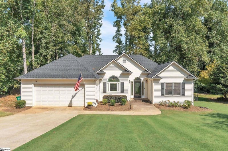 Property image 3 of 536 Yorktown Place in Bradford West, Moore, SC 29369