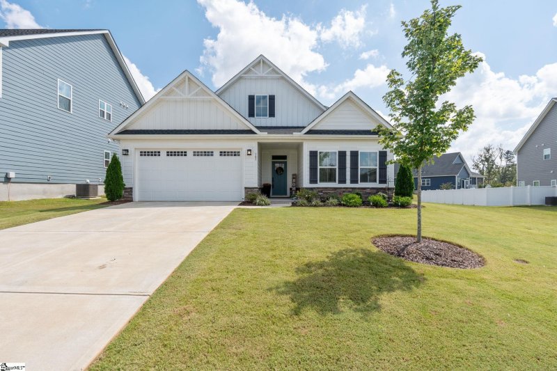105 Comanche Trail