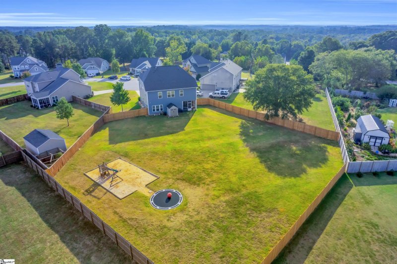 Property image 2 of 104 Upland Drive in Hunt Meadows, Easley, SC 29642