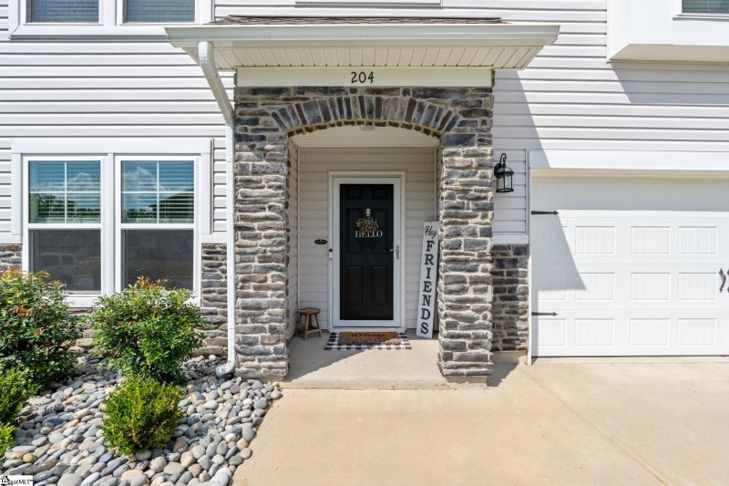 Property image 2 of 204 Callongton Drive in Harvest Glen, Piedmont, SC 29673