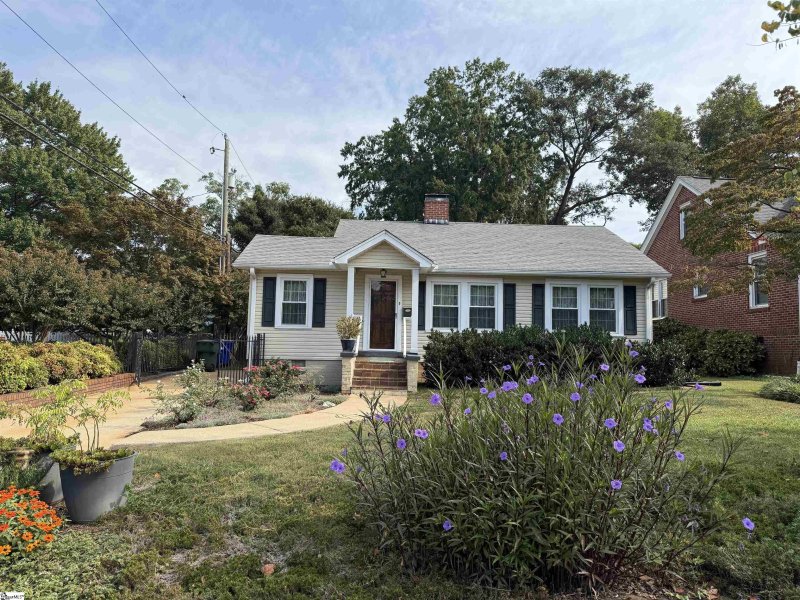 9 Kenwood Lane