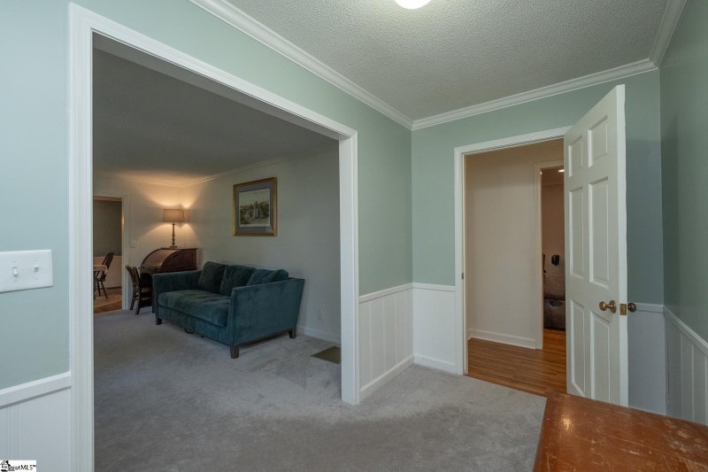 Property image 4 of 201 Winsford Drive in Buxton, Greenville, SC 29609