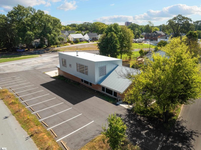 Property image 2 of 20 Draper Street in Abney Mills, Greenville, SC 29611