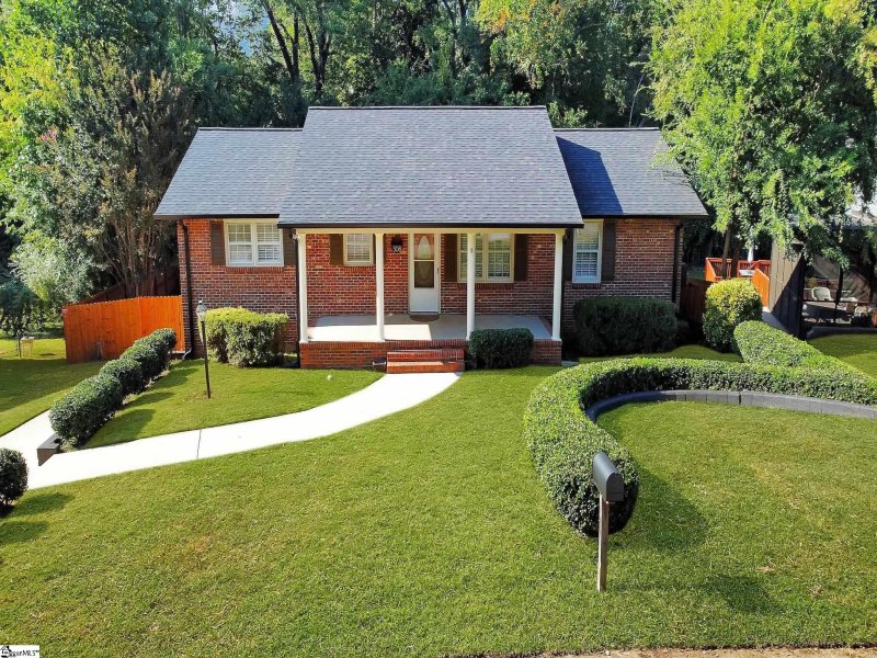 Property image 3 at 308 Farmington Road, Greenville, SC 29605