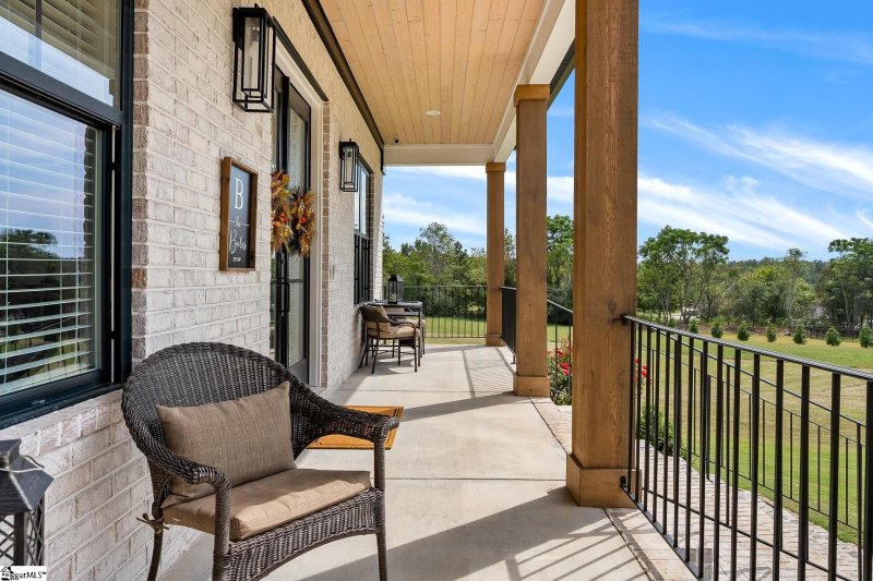 Property image 4 of 152 Jericho Circle in The Oaks at Mountain View, Williamston, SC 29697