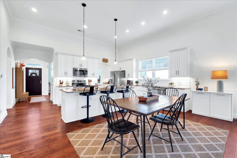 Property image 3 of 202 Montview Circle in Stone Park, Travelers Rest, SC 29617