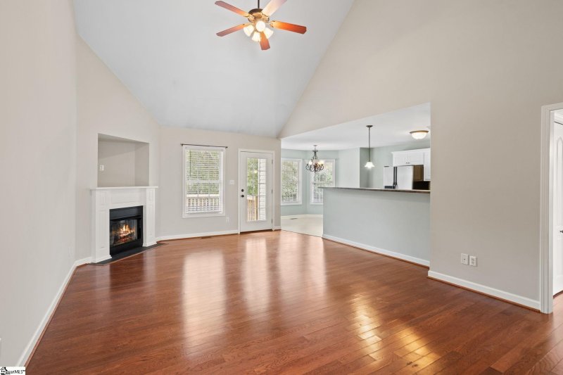 Property image 5 at 627 Secretariat Drive, Boiling Springs, SC 29316